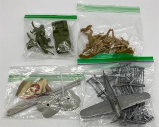 Vintage Marx Soldiers play set (27 pieces)