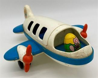 Vintage Weebles airport with accessories