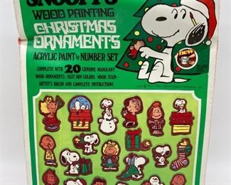 Vintage Snoopy's mini wood Christmas ornaments set