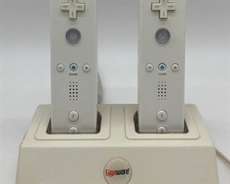 Nintendo Wii Console, controllers and accessories