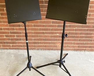 Belmonte and Stageline orchestral music stands