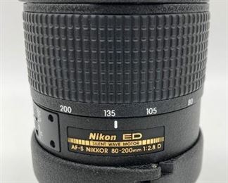 Nikon Nikkor AF-S Zoom 80-200mm f.2,8 IF-ED lens with box and case