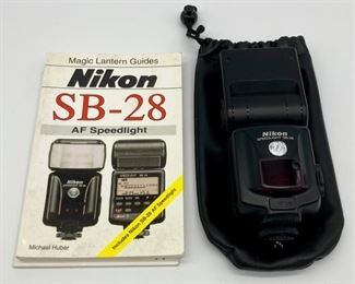 Nikon SB-28 speedlight with carrying case
