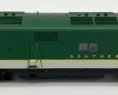 Pronto 2000 Series E7 Locomotive Southern #2920 with box HO Scale