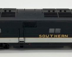 Pronto 2000 Series E7 Locomotive Southern #2907 with box HO Scale