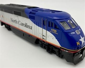 Athearn F59PHI NCDOT #1755 City of Salisbury NC Locomotive with box HO scale