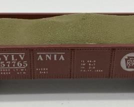 AHM Pennsylvania #357765 gravel hopper car HO scale