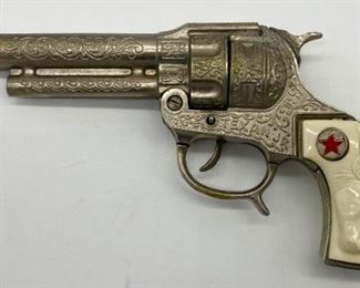 Vintage Lasso 'Em Bill toy pistol and holster set with box