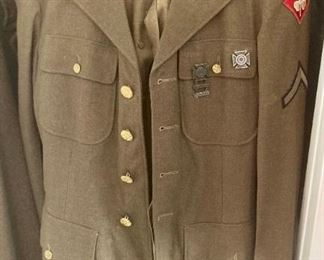 US Army WWII 4th Army dress uniform with marksmanship medals