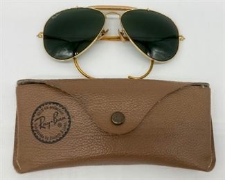 Vintage Ray Ban aviator sunglasses