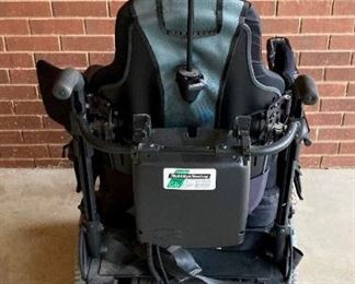 Quantum 6000Z power wheelchair
