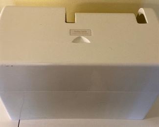 Baby Lock Ellagéa ESG with multiple accessories