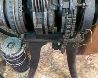 Vintage The Banner Knitting Machine made by Hemphill Company (#90650)