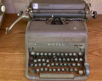 Antique Royal typewriter