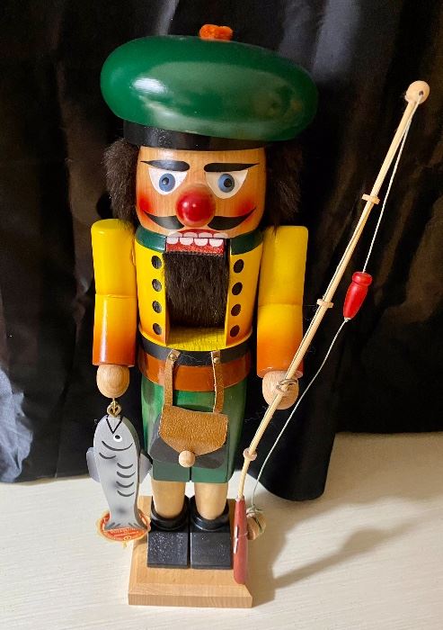 Steinbach Nutcracker  , vintage The Fisherman , 15/16 inches tall perfect condition $110.00