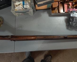 G.Goulsher double barrel shotgun
Vintage.

___________________________________