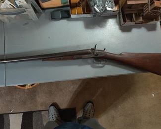 No name located, 
Vintage double barrel shotgun