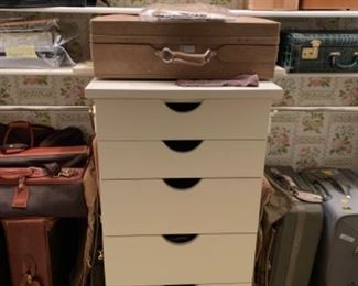 Hartman, The French Company, and more vintage luggage