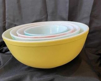 Pyrex Mixing Bowls