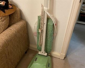 Hoover Convertible Vacuum Mint Green - with extra bags! Asking $30. 