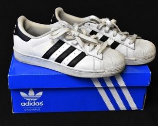 Adidas Superstar Sneakers