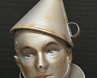 R. John Wright Wizard of Doll Collection~ Includes all the beloved characters of the wonderful iconic movie! Dorothy, Scarecrow, The Tin Man, The Cowardly Lion, The Wicked Witch of the West and Toto Too!