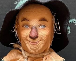 R. John Wright Wizard of Doll Collection~ Includes all the beloved characters of the wonderful iconic movie! Dorothy, Scarecrow, The Tin Man, The Cowardly Lion, The Wicked Witch of the West and Toto Too!