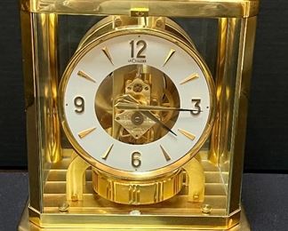 Vintage Le Coulter Clock ~ beautiful looking clock!