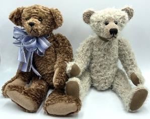 Two Sweet Artisan Created Teddy Bears;
Artisan Bear by Joan Woessner (10")
Artisan Bear by Linda Minter of Stellar Bears (10")
