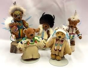 Collection of Five Artisan Miniature Bears by Kathy LacQuay some pieces crafted in deerskin
Each has so many fine details and are signed on the bottom of the feet.
The measure between 3-4"