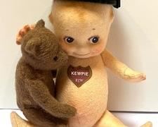 R. John Wright Kewpie and Teddy
Comes with box and Certificate
Number 191/460
