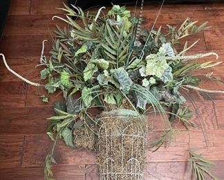 Metal Wall Mount Floral 