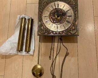 Vintage Grandmother clock, it works!!!