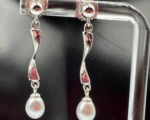 Sterling and Freshwater Pearl Earrings - gorgeous! Look to be in new condition.