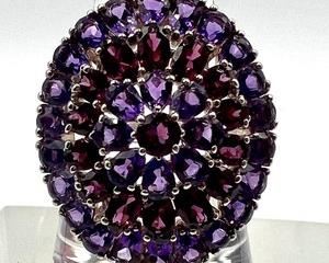 Stunning Sterling and Garnet Ring - a Wow Piece!
Size 8.75