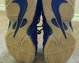 M Nike Air Foamposite Pro Blue Void University Shoe Size 12 bottom