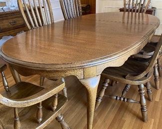 Beautiful Maple Vintage Thomasville Dining Room Table w/ 8 Chairs