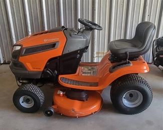 Husqvarna Model Yth22V46 22-HP V-twin Hydrostatic 46-in Riding Lawn Mower - Works - Excellent Condition - 93.7 Hours - 2 Sets of Keys
