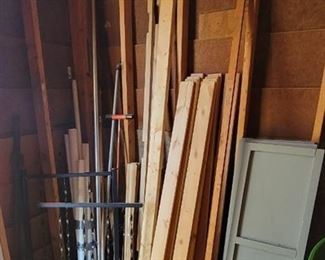 Lumber, Metal, 48" Utility Probe, 2 Windsor Partial Rails, 2 T Post and Easy Sand