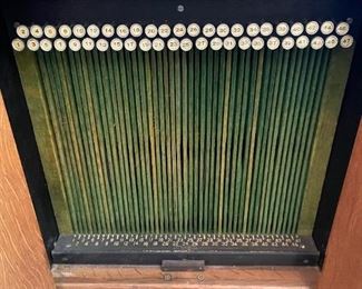 Early 1900's Columbia Grafonola Phonograph Record Player Cabinet - In Working Condition 