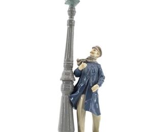 1983 Vintage Lladro Lamplighter Sculpture