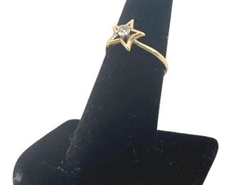 14K Gold/ Diamond Ladies Star Ring