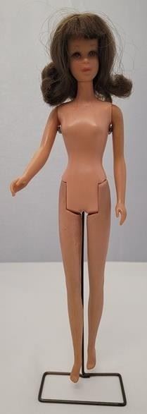 1510 - Mattel Original Francie 1965 Doll w/ stand
