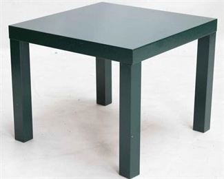 2221 - Painted end table 18 x 22 x 22

