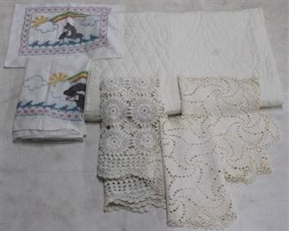 2549 - Lot of Asorted Linens
