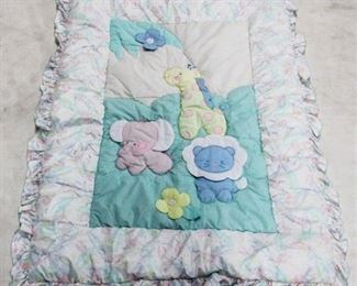 2550 - Appliqued Crib Comforter - 40 x 50
