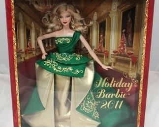 2613 - 2011 Holiday Barbie
