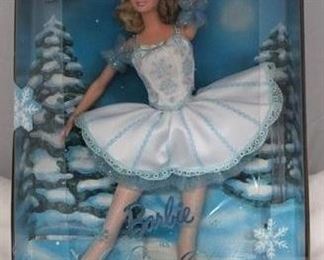 2645 - Nutcracker Snowflake Barbie
