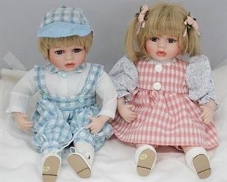 2680 - 2 Pc boy & girl dolls et 10"
