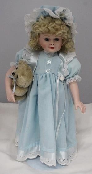 2688 - Patricia Rose Porcelain doll - 14"
